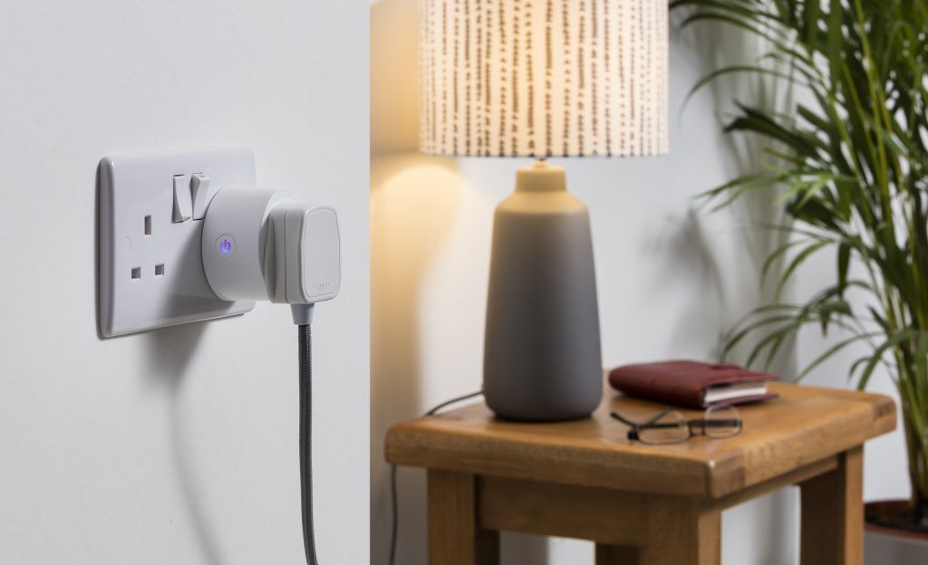 4 best ways to use smart plugs for your Holiday lighting